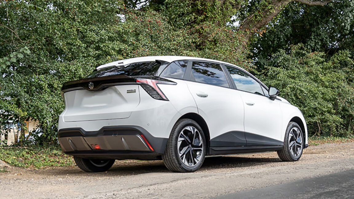 2024 MG4 EV TROPHY LONG RANGE Megapower 365