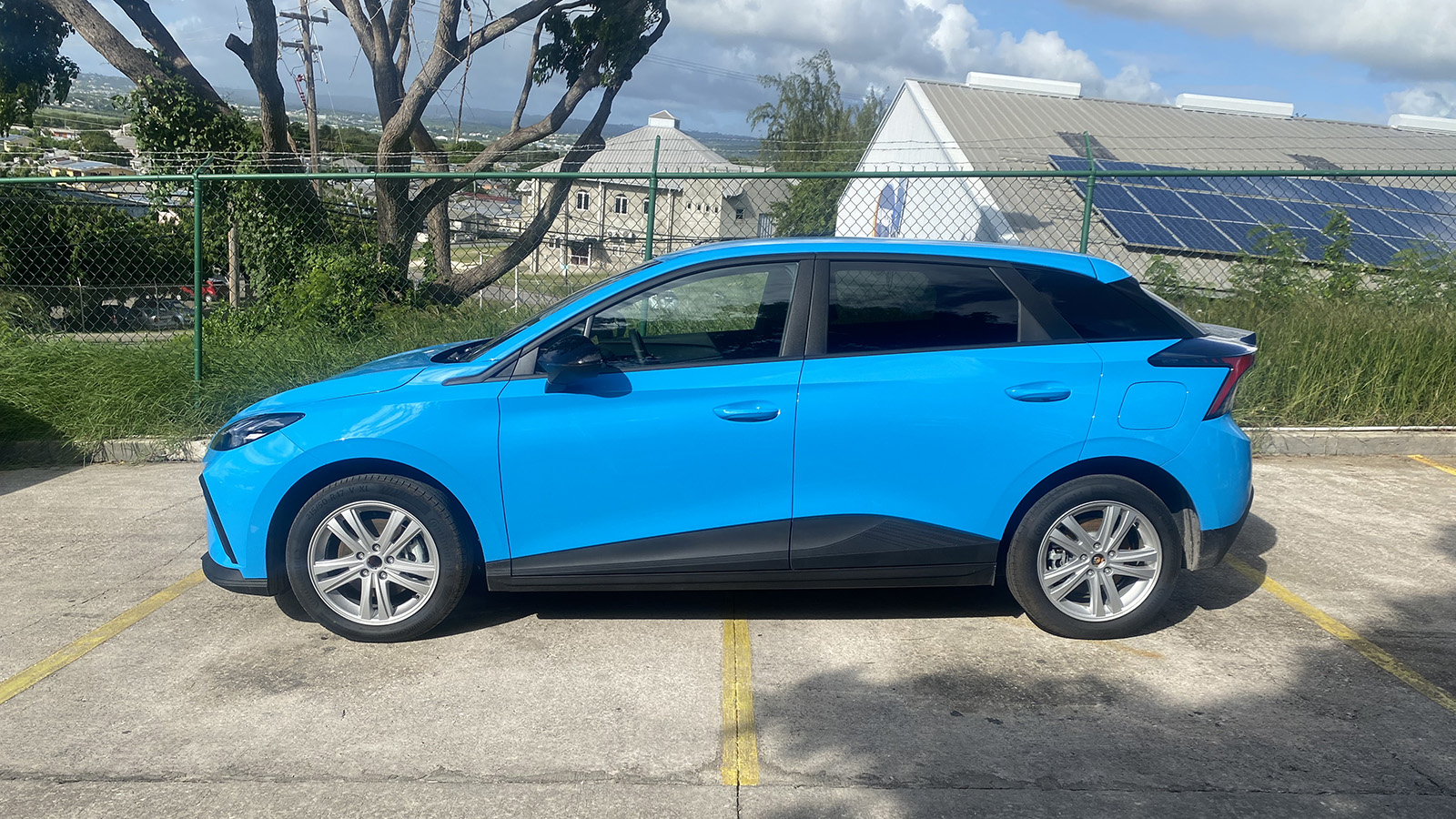 2023 MG4 EV SE STANDARD RANGE Megapower 365